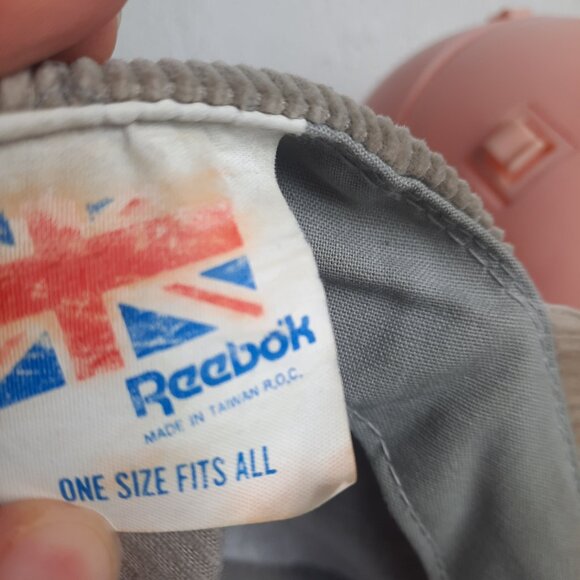 Vintage Reebok Corduroy Zip Hat UK OSFA Adjustable Back Zipper Brown BaseballCap - Picture 2 of 7